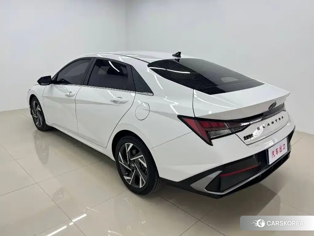 Hyundai Elantra id 4570626 из Китая 14