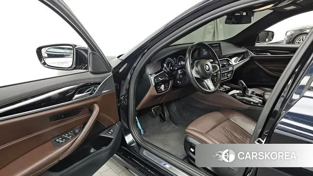 BMW 5 Series (G30) id 3380734 из Кореи 20