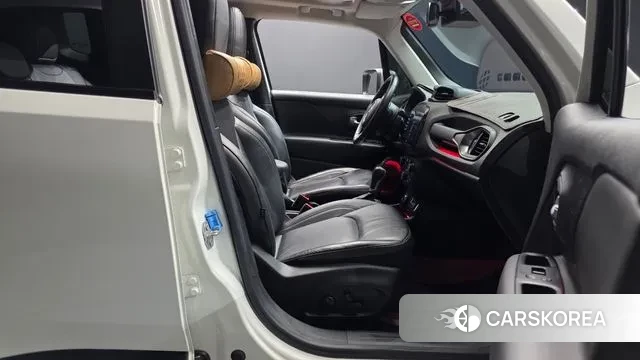 Jeep Renegade id 3428211 из Кореи 20