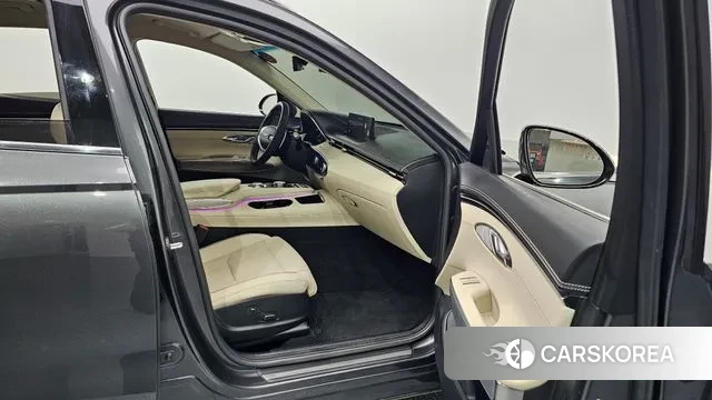 Genesis GV70 id 3788125 из Кореи 20