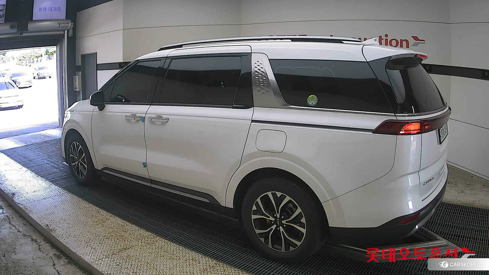 Kia Carnival id 4674159 из Кореи 37