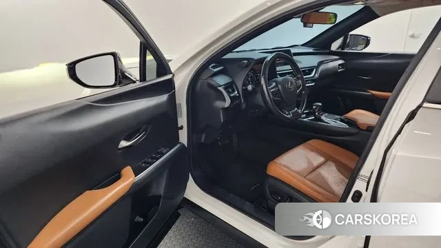 Lexus UX250h id 3656392 из Кореи 20