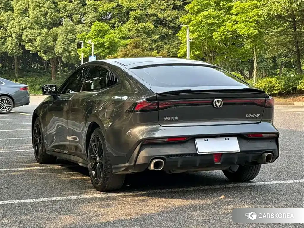 Chang'an Changan UNI-V id 4565267 из Китая 17