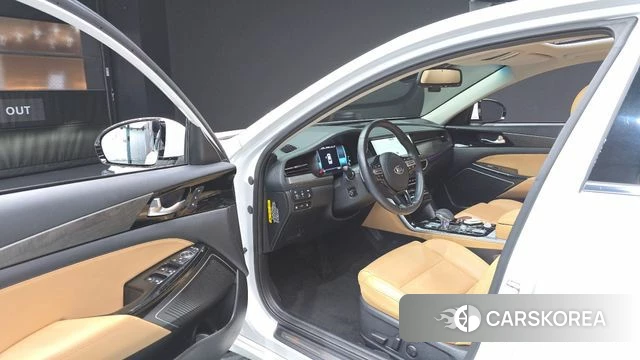Kia K7 Premier Hybrid id 4586966 из Кореи 30