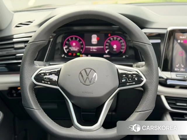 Volkswagen Tourang id 4368064 из Китая 15