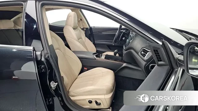 Maserati Ghibli id 3515302 из Кореи 20