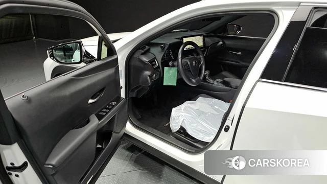 Lexus UX250h id 4322424 из Кореи 30