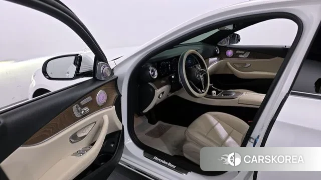 Mercedes-Benz E-Class W213 id 3708343 из Кореи 20