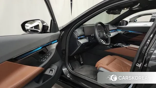 BMW 5 Series (G60) id 3487051 из Кореи 20