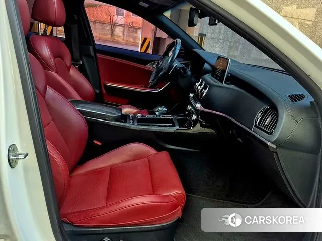 Kia Stinger id 3583120 из Кореи 20