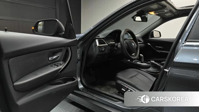 BMW 3 Series (F30) id 4417119 из Кореи 31