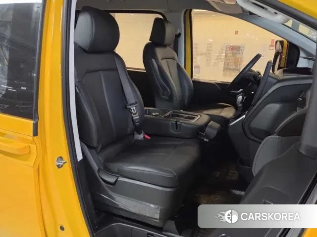 Hyundai Staria id 3619719 из Кореи 20