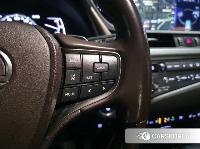 Lexus ES300h 7th generation id 3423048 из Кореи 20