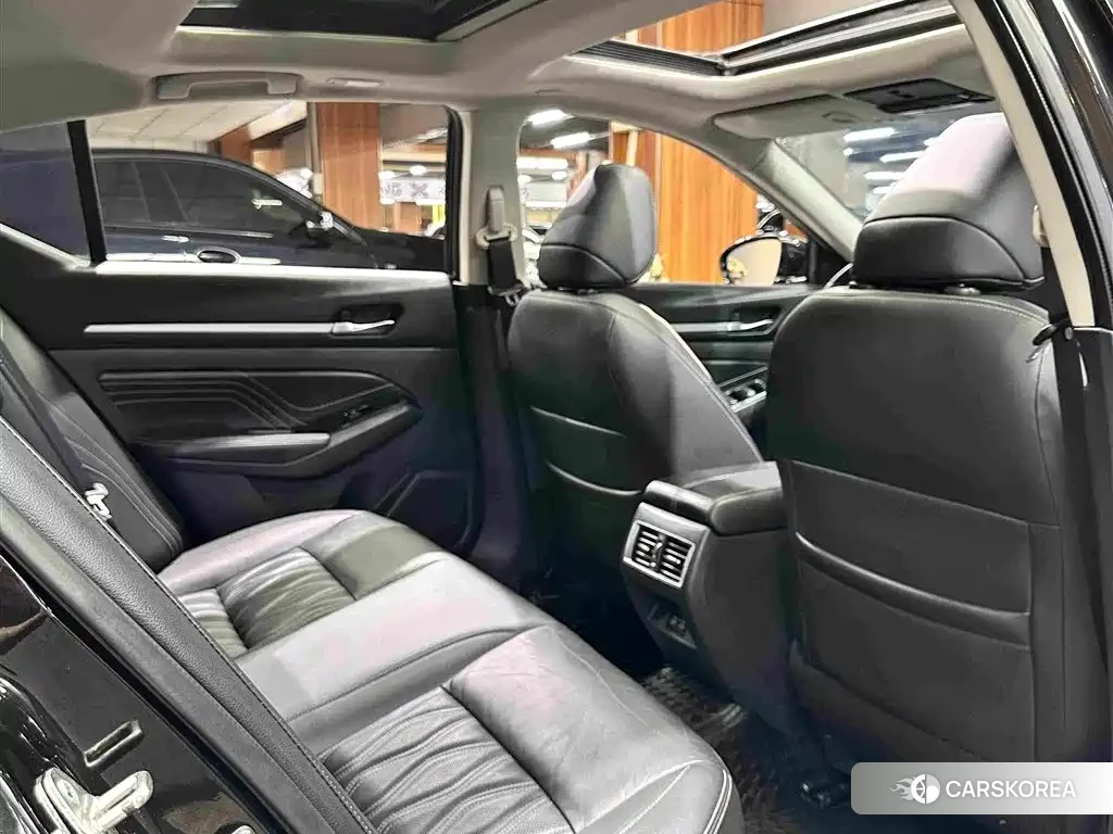 Nissan Altima id 4548367 из Китая 19