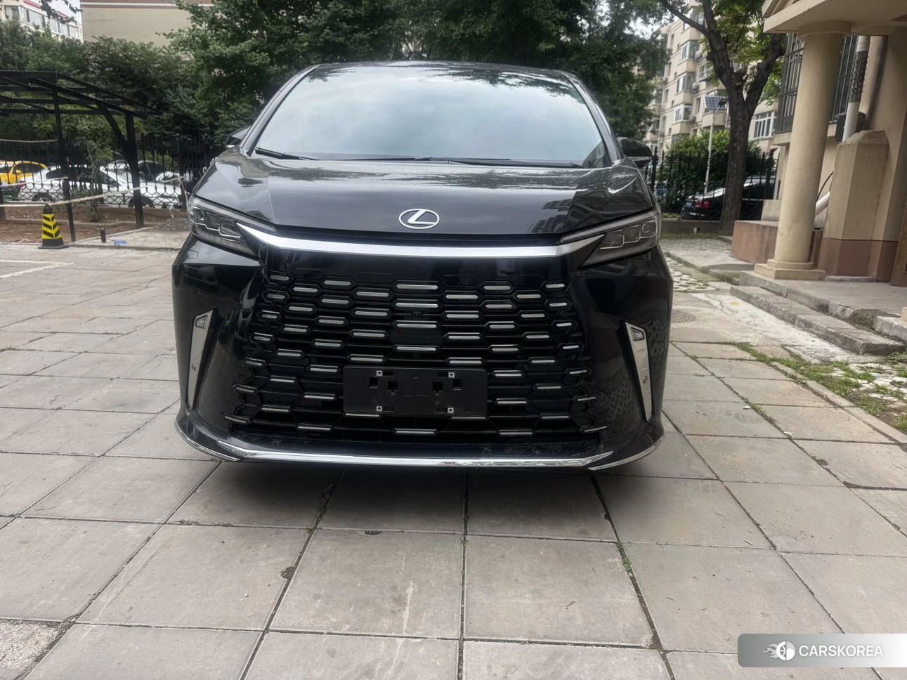 Lexus LM id 4515263 из Китая 18