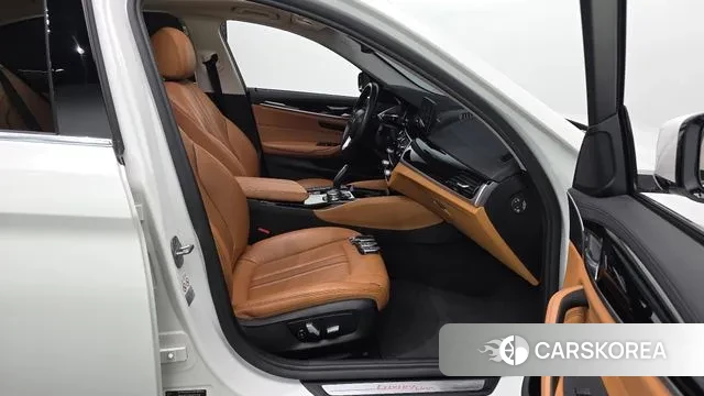 BMW 5 Series (G30) id 3672672 из Кореи 20