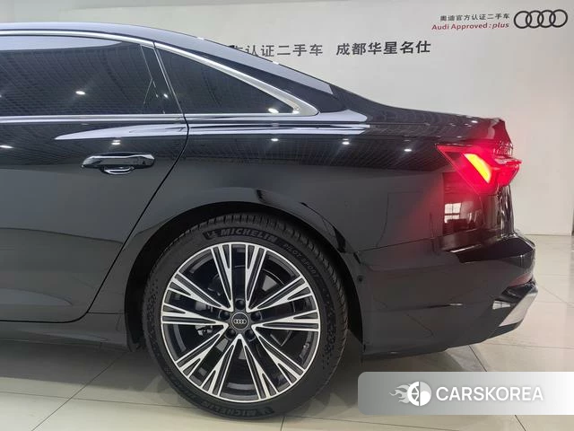 Audi A6L id 4261659 из Китая 22