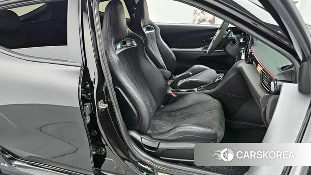 Hyundai Veloster (JS) id 3843462 из Кореи 20