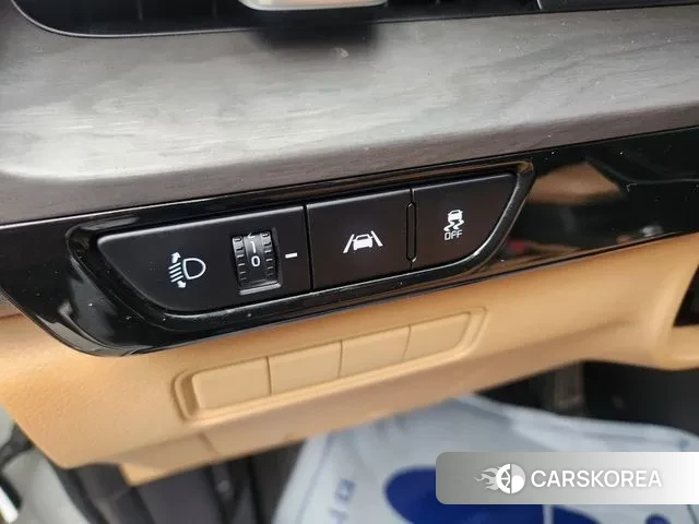 Kia The New Carnival id 3499212 из Кореи 20