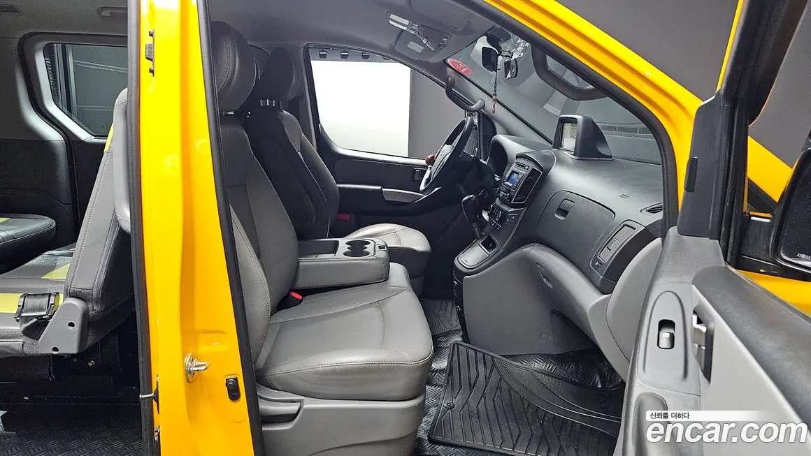 Hyundai The New Grand Starex id 2135357 из Кореи 20