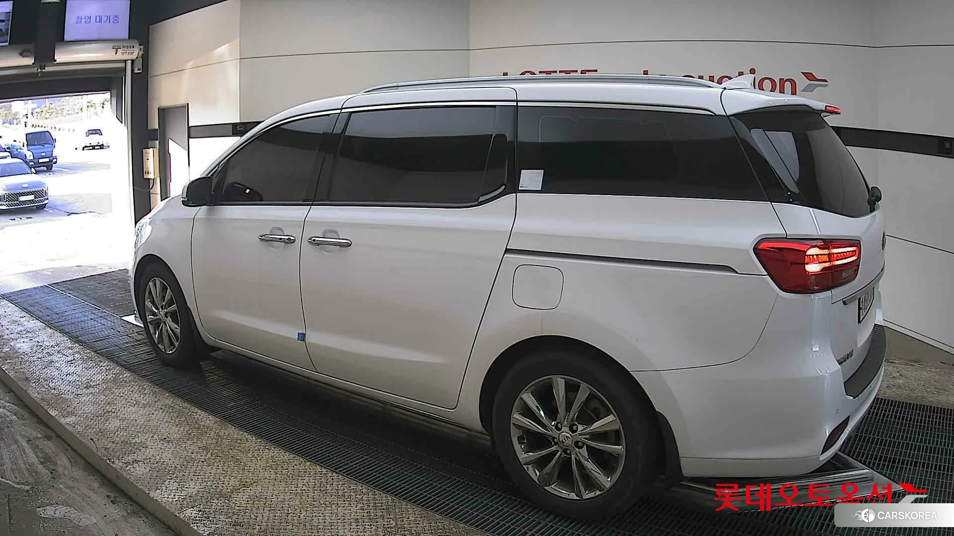 Kia Carnival Limousine id 3882142 из Кореи 38