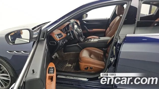 Maserati Ghibli id 2913129 из Кореи 20