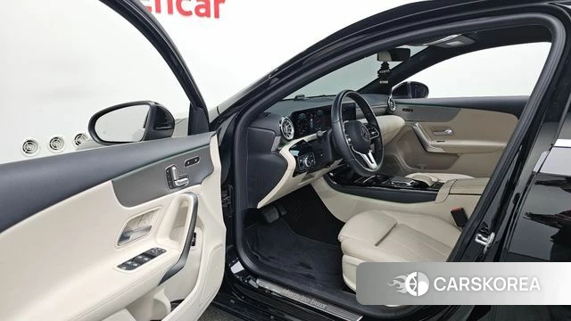 Mercedes-Benz A-Class W177 id 4187329 из Кореи 31