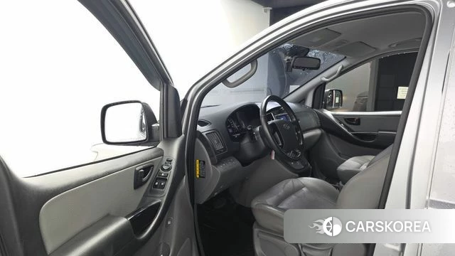Hyundai The New Grand Starex id 4563360 из Кореи 20