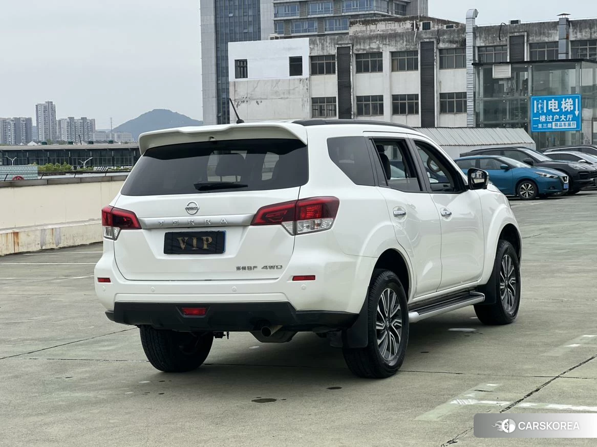 Nissan Tuda id 4420139 из Китая 18