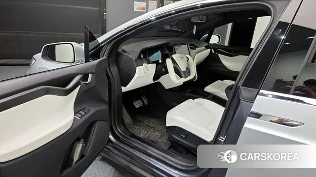 Tesla Model X id 3772922 из Кореи 20