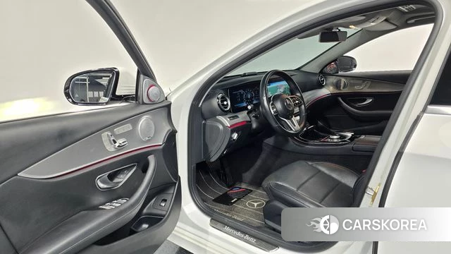 Mercedes-Benz E-Class W213 id 3873521 из Кореи 20