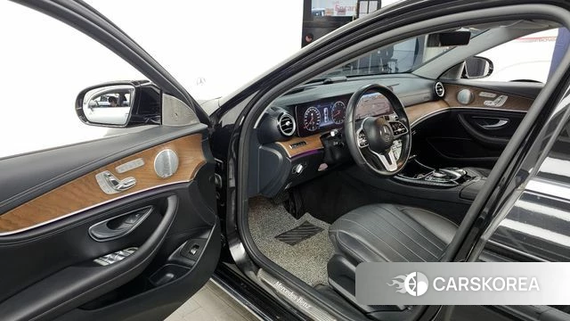 Mercedes-Benz E-Class W213 id 4232856 из Кореи 33