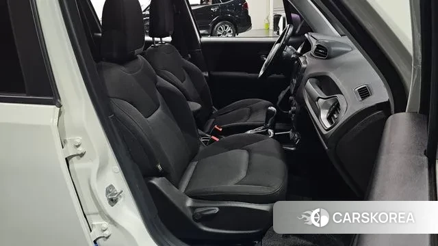 Jeep Renegade id 3329678 из Кореи 20