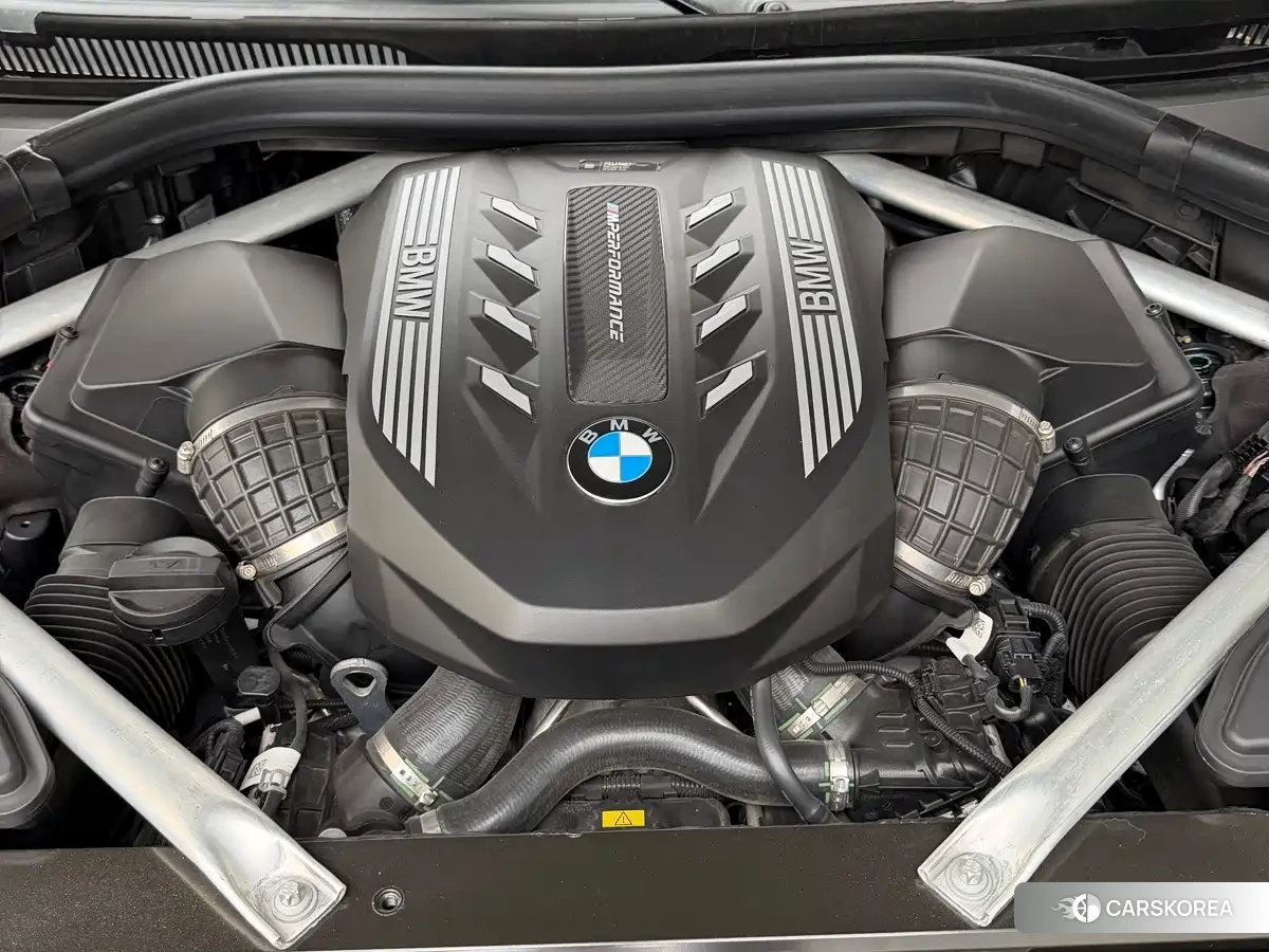 BMW X7 id 4664496 из Китая 29
