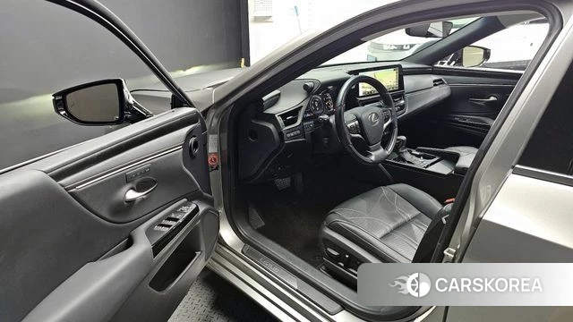 Lexus ES300h 7th generation id 3851297 из Кореи 20