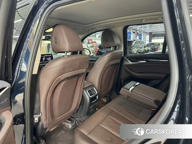 BMW X3 id 4272388 из Китая 11