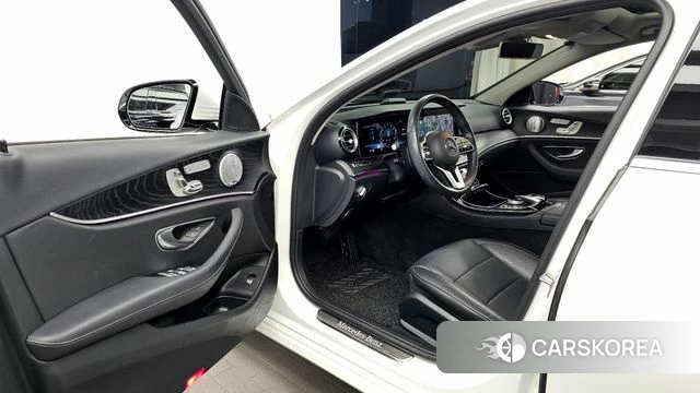 Mercedes-Benz E-Class W213 id 4519747 из Кореи 33