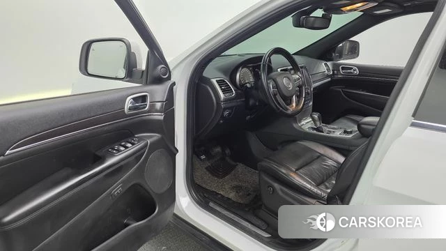 Jeep Grand Cherokee id 4318113 из Кореи 32