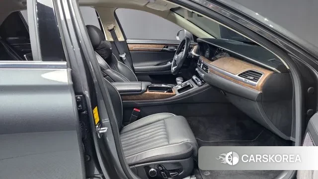 Genesis G90 id 3778974 из Кореи 20