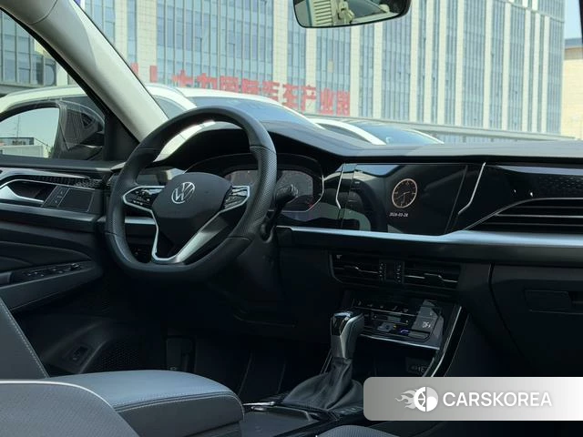 Volkswagen Passat id 4260050 из Китая 15