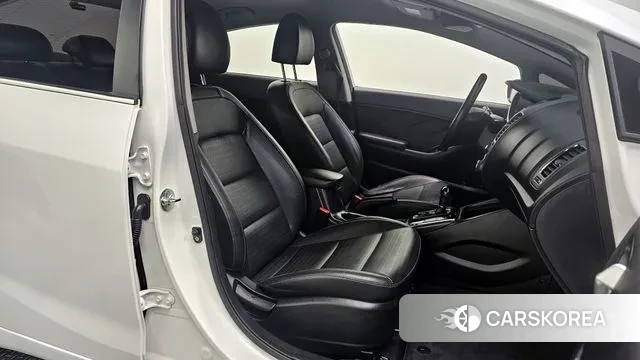 Kia The New K3 id 3728745 из Кореи 20