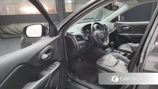 Jeep Cherokee (KL) id 3368933 из Кореи 20