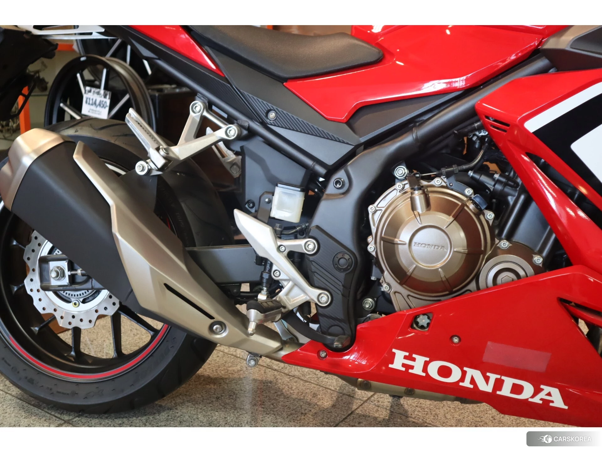 Проданный Honda CBR400R id 4320324 из Японии, фото 10