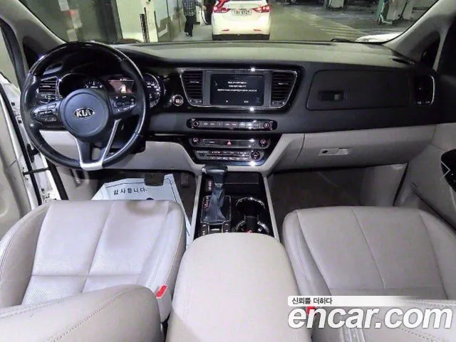 Kia The New Carnival id 2709962 из Кореи 20