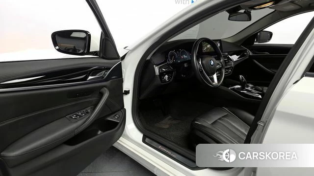 BMW 5 Series (G30) id 4180321 из Кореи 20