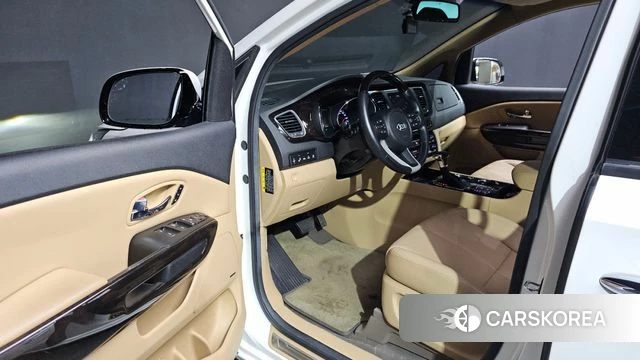 Kia The New Carnival id 3937146 из Кореи 20