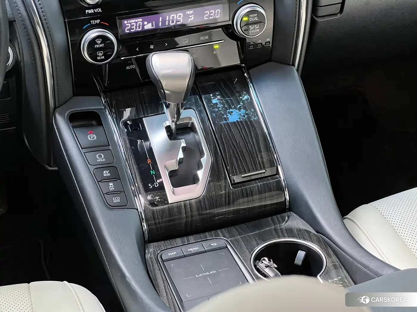 Lexus LM id 4589089 из Китая 25