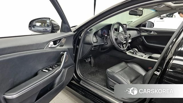 Kia Stinger id 3853933 из Кореи 20