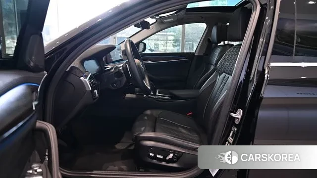 BMW 5 Series (G30) id 3586131 из Кореи 20