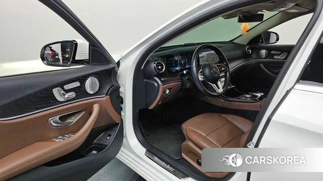 Mercedes-Benz E-Class W213 id 4535778 из Кореи 32